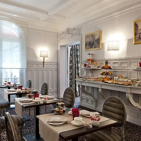 Grand Powers Hotel 